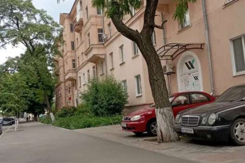 Продам 3-х кімнатну квартиру, Центральный рынок, Южный вокзал метро, Код: 800839/1