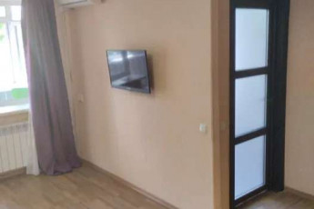 Продам 1-кімнатну квартиру, Новые дома, Маршала Жукова метро (Дворец спорта), Код: 801346/1