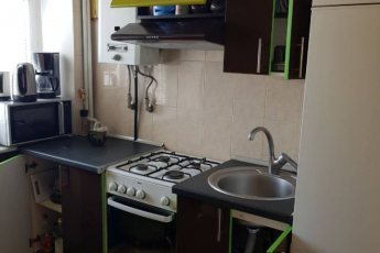 Продам 2-х кімнатну квартиру, Центр, Код: 801573/5