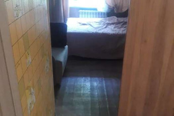 Сдам гостинку, Одесская, Кинотеатр "Салют", Код: 803380/1