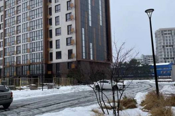 Продам 3-х кімнатну квартиру в новобудові, Центр, Код: 804933/2