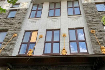 Продам 3-х кімнатну квартиру, Центр, Код: 805118/1