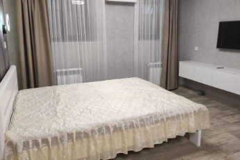 Сдам 2-х кімнатну квартиру, Центр, Код: 805450/1