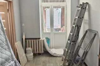 Продам 4-х кімнатну квартиру, Центр, Код: 805675/1