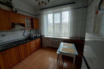 Сдам 1-кімнатну квартиру, Гагарина проспект, Защитников Украины метро (Площадь Восстания), Код: 805809/1