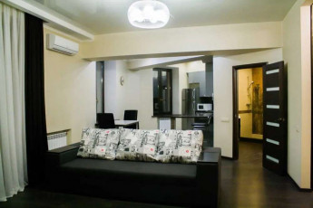 Сдам 2-х кімнатну квартиру, Центр, Площадь Конституции метро (Советская), Код: 806339/1