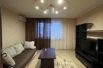 Сдам 3-х кімнатну квартиру, Гагарина проспект, Проспект Гагарина метро, Код: 807519/1