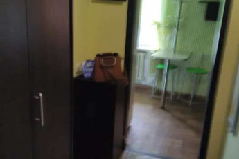 Сдам гостинку, Новые дома, Коммунальный рынок, Код: 808441/1