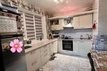 Продам 3-х кімнатну квартиру, Новые дома, Маршала Жукова метро (Дворец спорта), Код: 808481/1