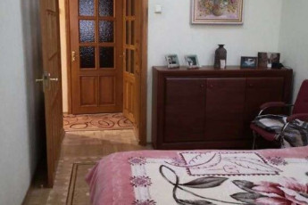 Продам 2-х кімнатну квартиру, Сосновая Горка, Научная метро, Код: 809380/1