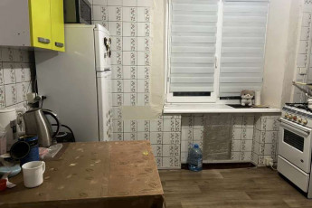 Продам 3-х кімнатну квартиру, , Код: 810024/1