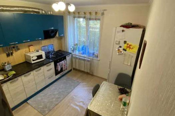 Продам 2-х кімнатну квартиру, Рогань, Код: 810061/1