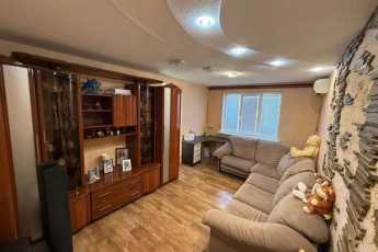 Продам 2-х кімнатну квартиру, ХТЗ, Код: 810718/3