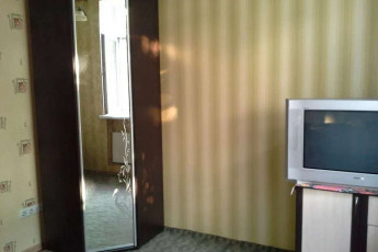 Сдам гостинку, Центральный рынок, Южный вокзал метро, Код: 811025/1