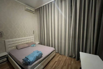 Сдам 5-и кімнатну квартиру, Центр, Университет метро, Код: 811407/1