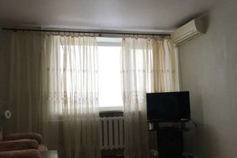 Продам 3-х кімнатну квартиру, Центральный рынок, Южный вокзал метро, Код: 811417/2