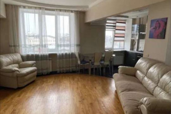 Продам 2-х кімнатну квартиру, Центр, Исторический Музей метро, Код: 811888/2