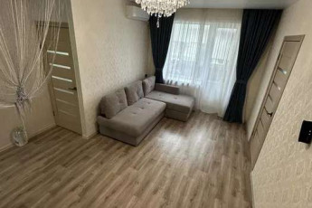 Продам 2-х кімнатну квартиру, ХТЗ, ХТЗ метро, Код: 811958/1