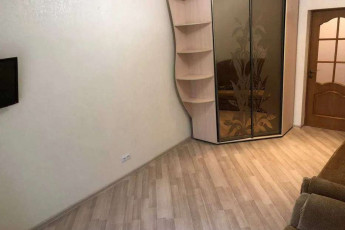 Продам 3-х кімнатну квартиру, Центральный рынок, Южный вокзал метро, Код: 812773/1