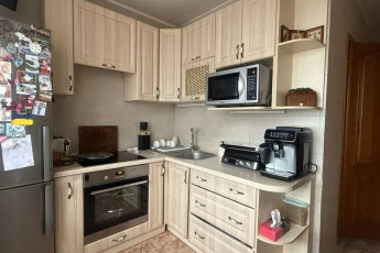 Продам 4-х кімнатну квартиру, Рогань, Роганский ж/м, Код: 813419/1