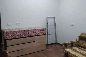 Продам гостинку, Сосновая Горка, Научная метро, Код: 813471/1