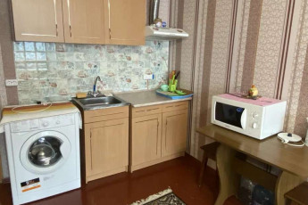 Продам гостинку, ХТЗ, Код: 814046/1