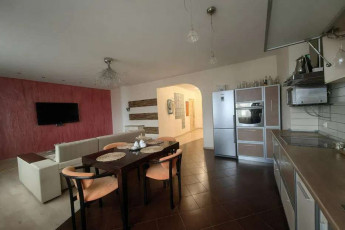 Продам 3-х кімнатну квартиру, Гагарина проспект, Метростроителей метро, Код: 814117/1