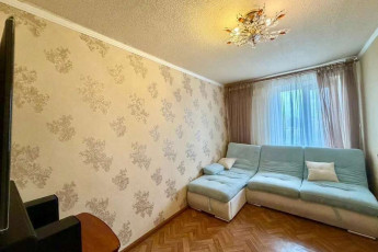 Продам 3-х кімнатну квартиру, Сосновая Горка, Код: 815381/1