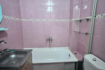 Продам гостинку, Новые дома, Дворец спорта, Код: 815502/1