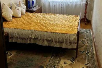 Продам 3-х кімнатну квартиру, Центральный рынок, Центральный Рынок метро, Код: 815609/1
