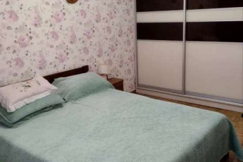 Продам 2-х кімнатну квартиру, Центр, Код: 815685/1