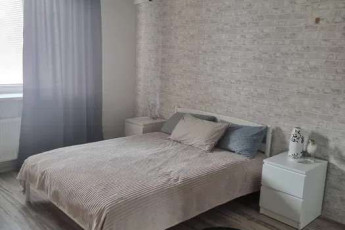 Сдам 1-кімнатну квартиру в новобудові, Рогань, Код: 815712/1