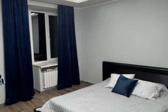 Продам 2-х кімнатну квартиру, Сосновая Горка, Научная метро, Код: 815780/1