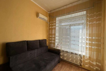 Продам гостинку, Центральный рынок, Южный вокзал метро, Код: 816111/1