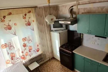 Продам 1-кімнатну квартиру, Дергачевский р-н, Солоницевка пгт., Код: 816399/1