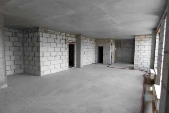 Продам 4-х кімнатну квартиру в новобудові, Центр, Код: 816447/1