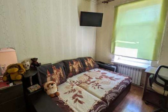 Продам гостинку, Центр, Код: 816558/1