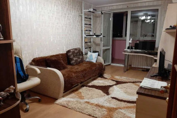 Продам 3-х кімнатну квартиру, Гагарина проспект, Метростроителей метро, Код: 816931/1