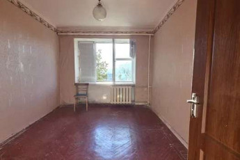 Продам гостинку, ХТЗ, Код: 817025/1