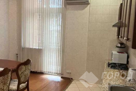 Сдам 2-х кімнатну квартиру, Центр, Ярослава Мудрого пл., Код: 108594/9