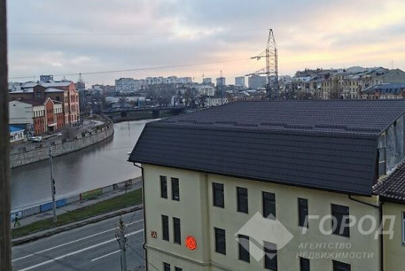 Продам 1-кімнатну квартиру, Центр, Площадь Конституции метро (Советская), Код: 145890/5