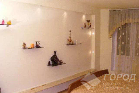 Продам 4-х кімнатну квартиру, Алексеевка, Код: 175570/3