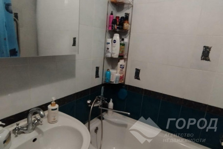 Продам 2-х кімнатну квартиру, ХТЗ, Код: 187613/141