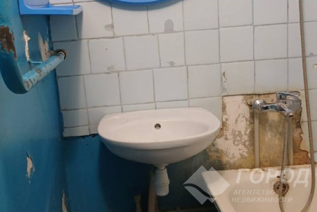 Продам 2-х кімнатну квартиру, Алексеевка, Код: 194775/9