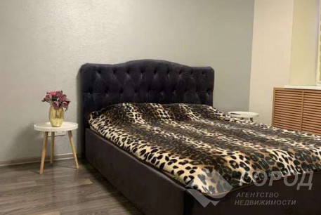 Сдам 2-х кімнатну квартиру, Центр, Код: 200414/10