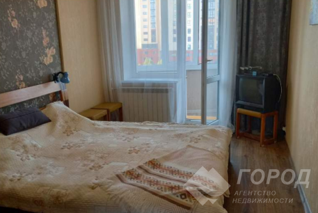 Продам 3-х кімнатну квартиру, Гагарина проспект, Код: 209136/35