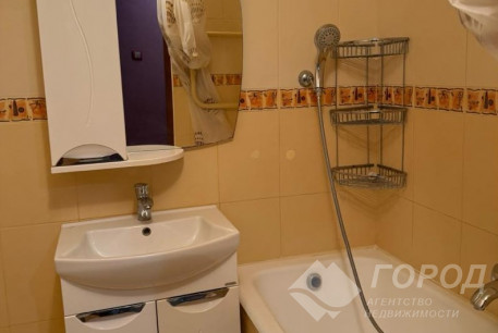 Продам 3-х кімнатну квартиру, Алексеевка, Код: 212655/92