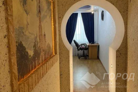 Продам 3-х кімнатну квартиру, Гагарина проспект, Защитников Украины метро (Площадь Восстания), Код: 219206/9