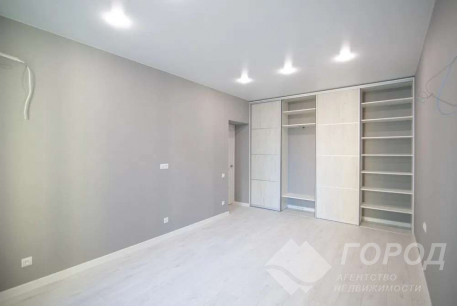 Продам 1-кімнатну квартиру в новобудові, Центральный рынок, Центральный Рынок метро, Код: 221600/17