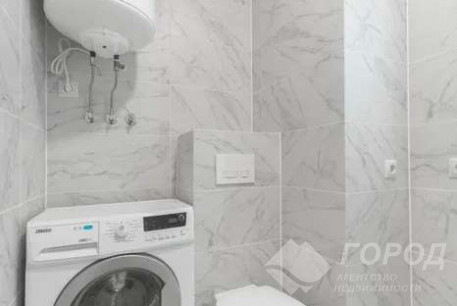 Продам 1-кімнатну квартиру в новобудові, Центральный рынок, Центральный Рынок метро, Код: 221600/19